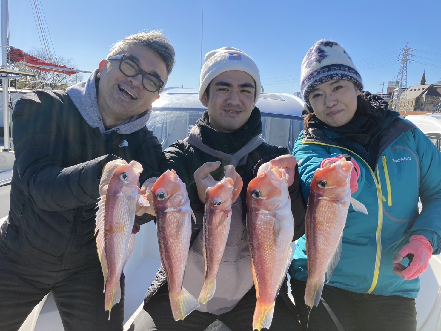 富士山をバックに、安定した釣果の『甘鯛』狙いで出航しませんか？！